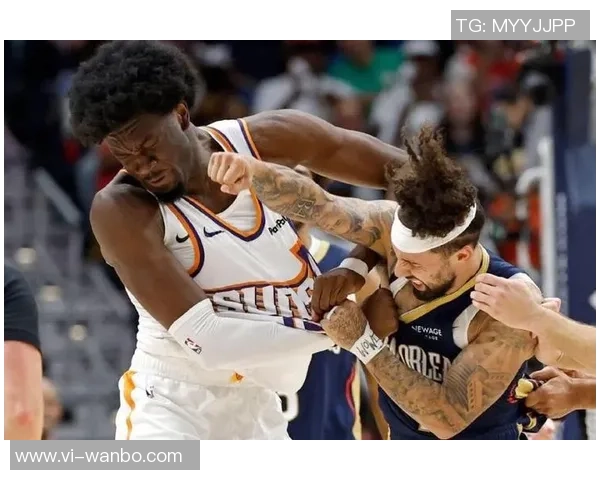 阿尔瓦拉多替补表现出色首节独得10分全场砍下18分3助攻