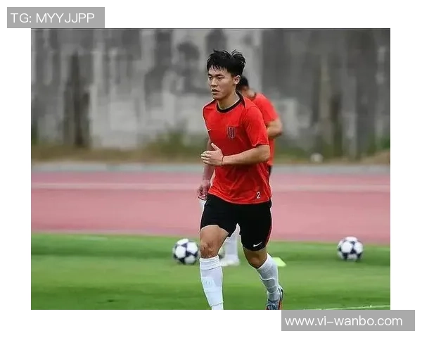 前蓉城教练认为中国足球潜力巨大关键在于找到合适的训练方法与策略