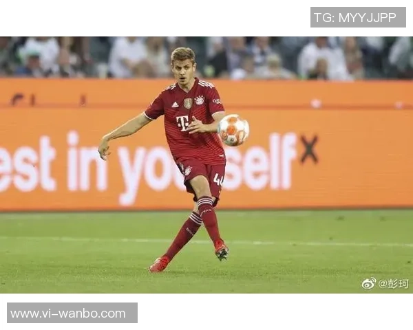 拜仁后卫斯塔尼西奇走进慕尼黑儿童医院送温暖与祝福给小朋友们